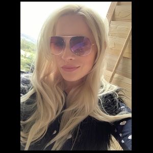 Meet your Posher, Lacie